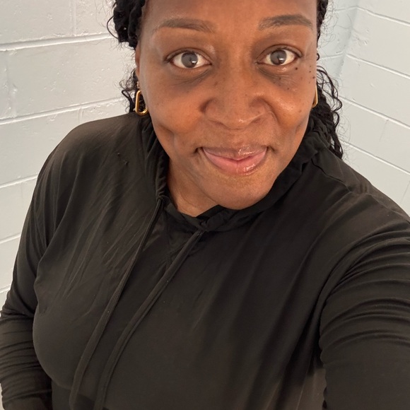 Meet the Posher Other - Meet your Posher, Regina